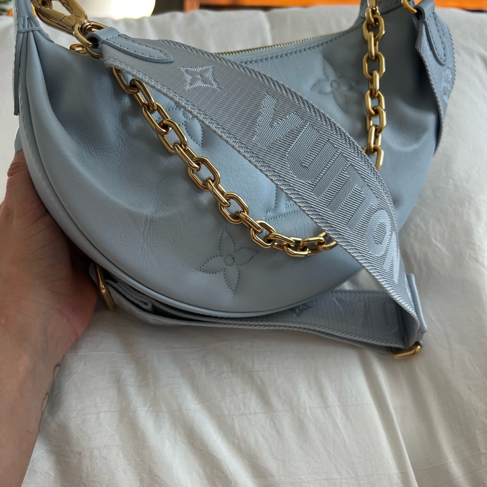 Louis Vuitton Blue Leather Bag with Gold Chain